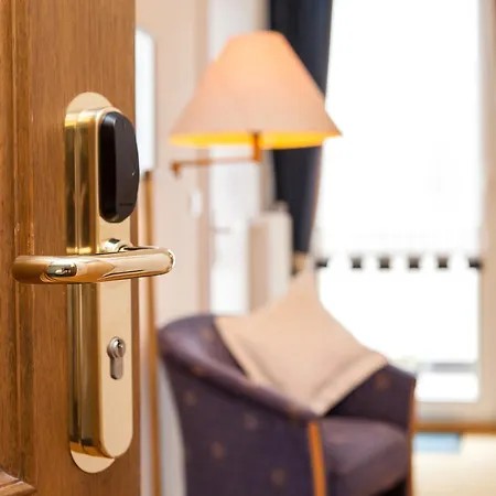 Haus Becker Отель 3*